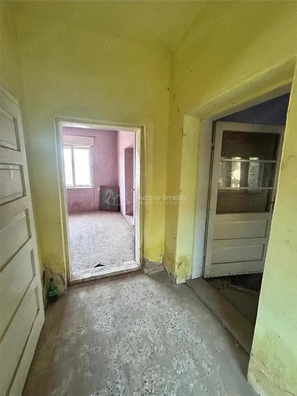 Casă cu 4 camere cu Teren 555 Mp în Sud