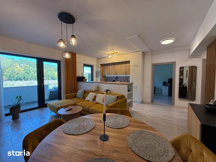 Apartament cu 2 camere decomandat în Central