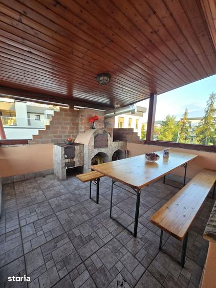 Apartament cu 5 camere în Zorilor