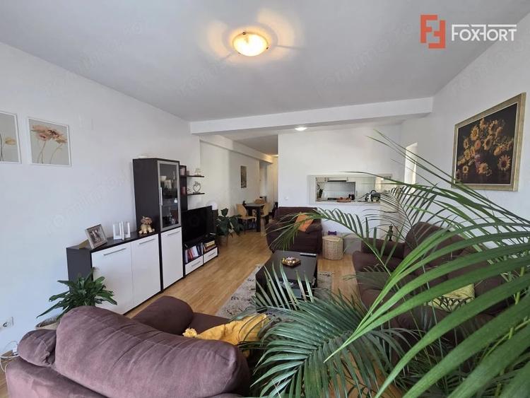 Apartament cu 2 camere decomandat în Subcetate