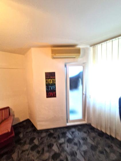 Apartament cu 2 camere decomandat în Crângași
