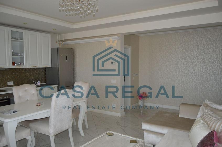 Apartament cu 3 camere semidecomandat, mobilat în Central