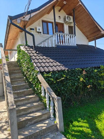 Casă cu Teren 1240 Mp în Central