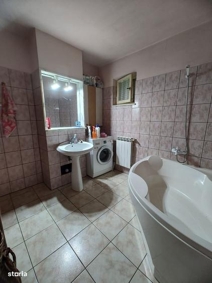 Apartament cu 3 camere în ITM