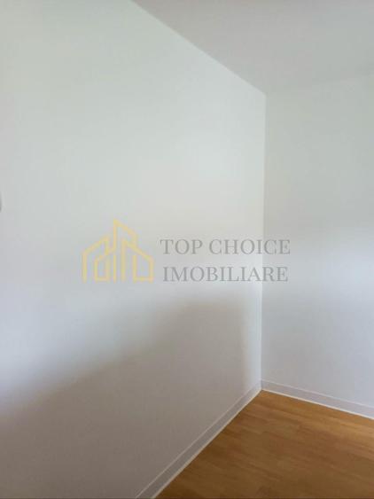 Apartament cu 3 camere decomandat, mobilat în Tei