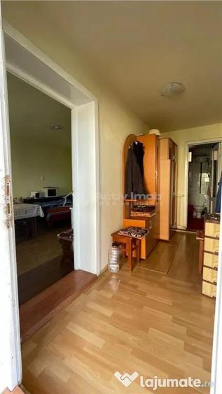 Casă cu 9 camere cu Teren 256 Mp în Geoagiu-Băi