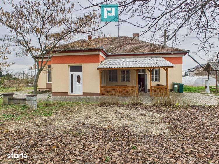 Casă cu 4 camere în Remetea Mică