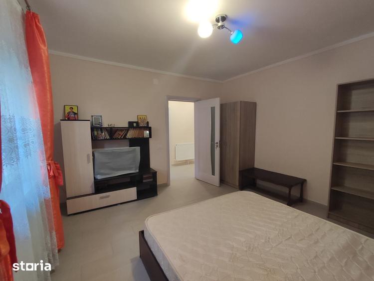 Casă cu 3 camere decomandat cu Teren 180 Mp în Viile Noi