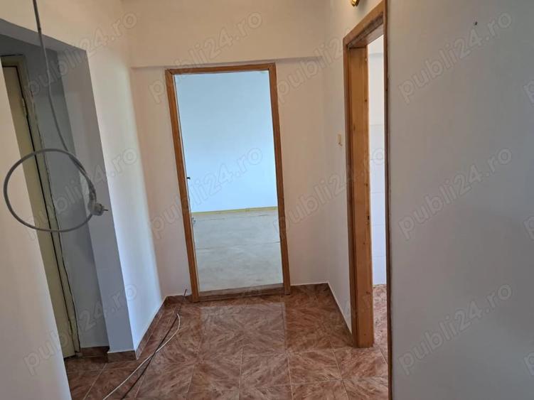 Apartament cu 2 camere decomandat în Piața Nouă