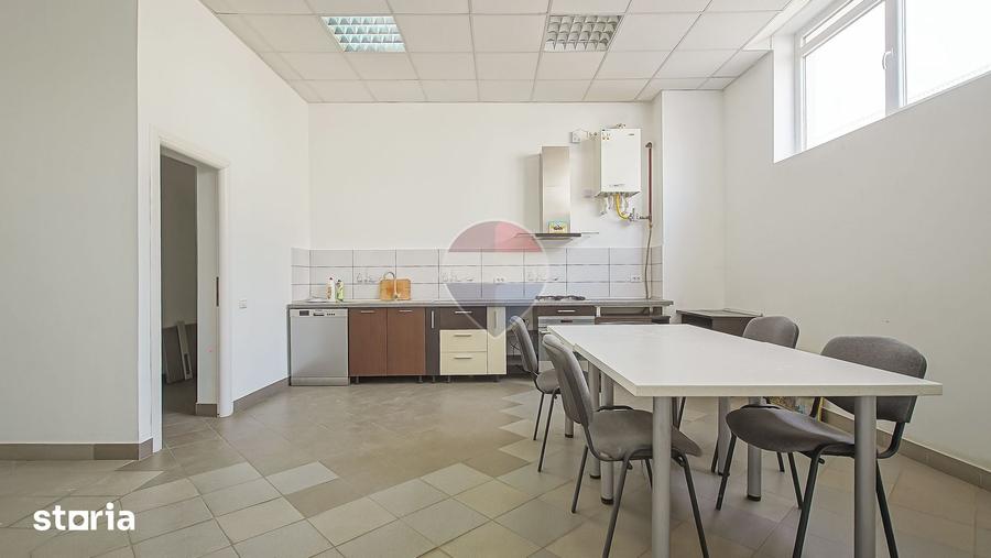 Spațiu comercial, de 370 mp, în Central