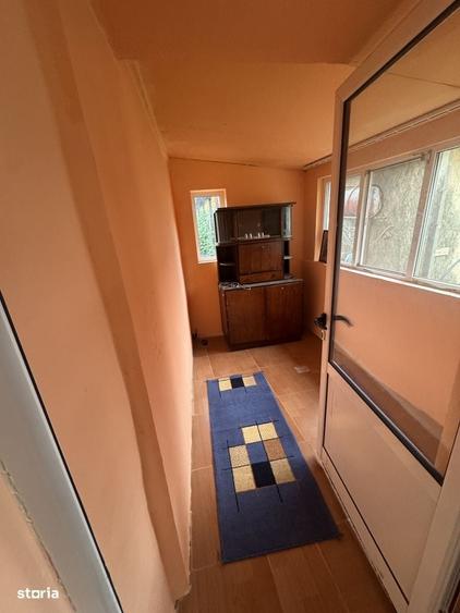 Casă cu 3 camere în Dealu Viei
