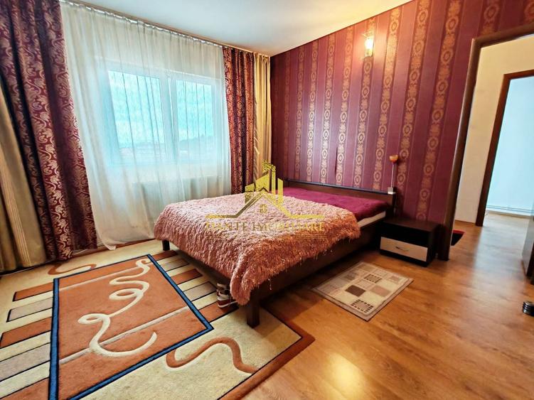 Apartament cu 3 camere semidecomandat, mobilat în Iris