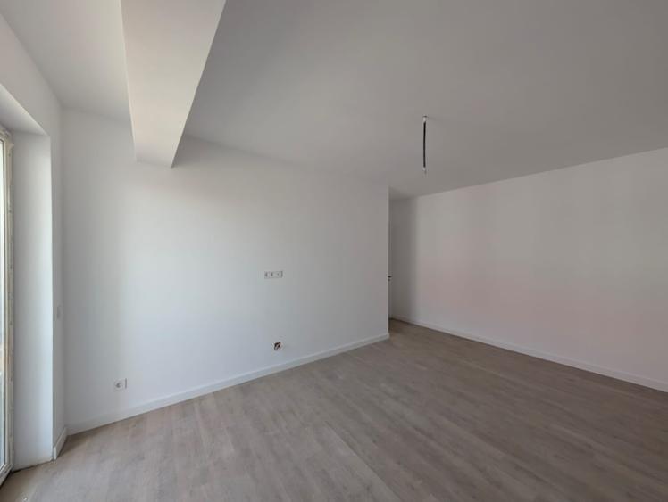 Apartament cu 2 camere decomandat în Florești — fotografia 2