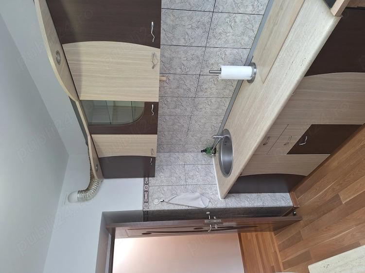Apartament cu 2 camere semidecomandat în Mihai Bravu