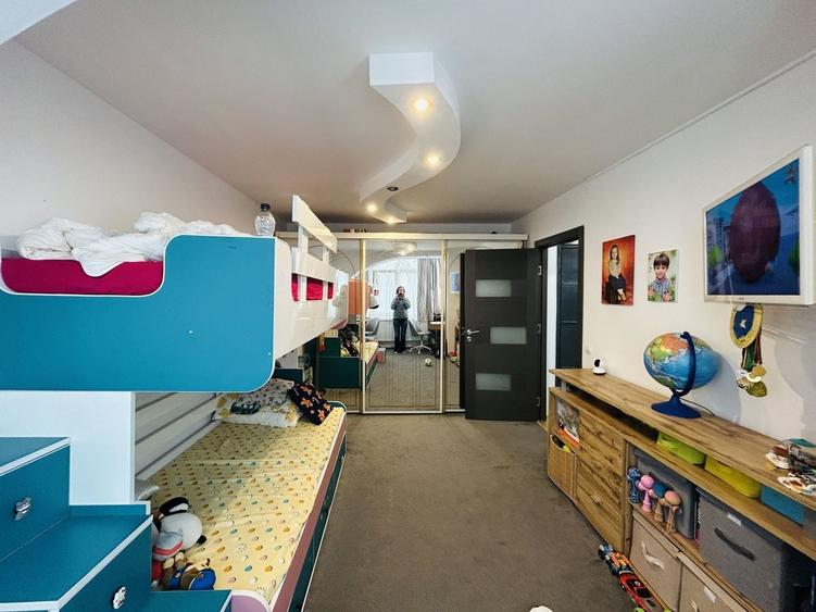 Apartament cu 2 camere decomandat în Hipodrom 2