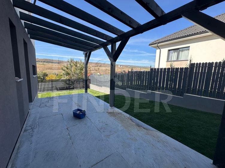 Duplex cu 4 camere cu Canalizare în Iris