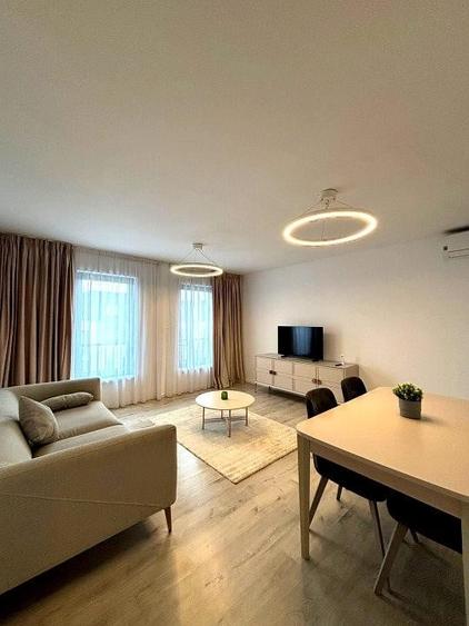 Apartament cu 3 camere decomandat, mobilat în Pipera