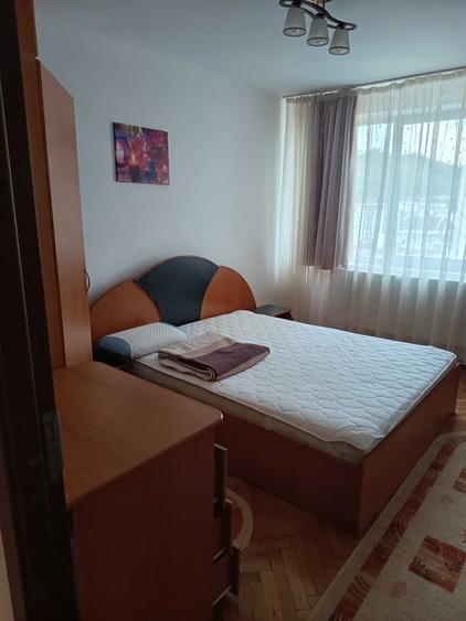 Inchiriez apartament 2 DORMITOARE SI UN LIVING in Tudor - 3