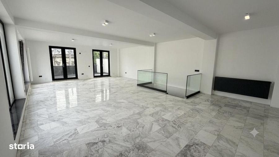 Spațiu comercial, de 184 mp, în Central
