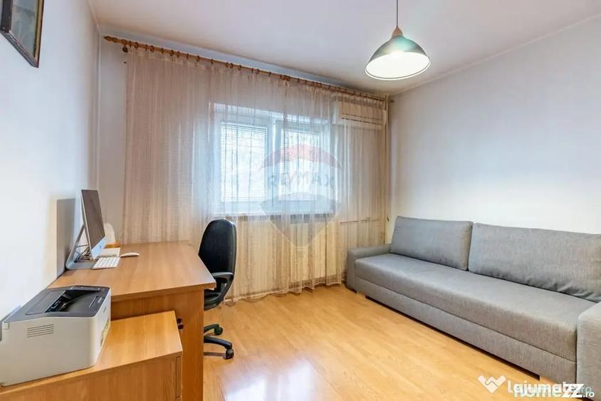 Apartament cu 3 camere decomandat în Nerva Traian