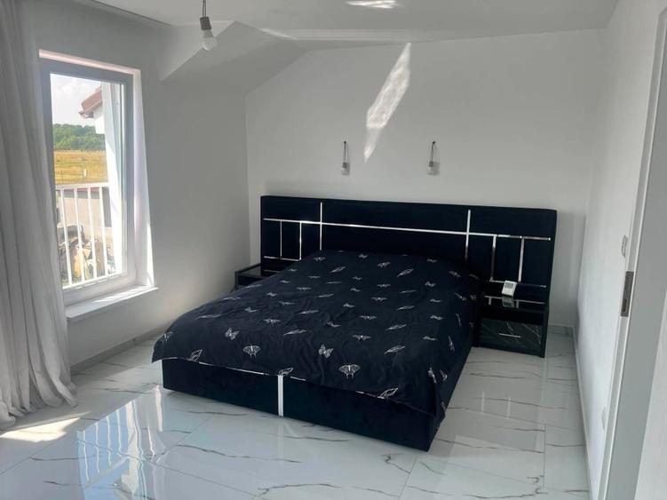 Duplex cu 3 camere cu Canalizare în Moșnița Nouă