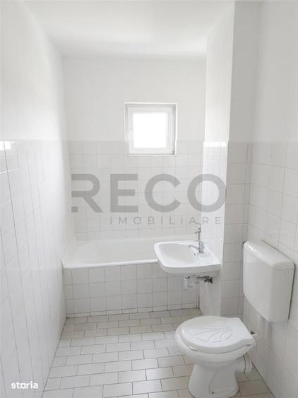 Garsonieră decomandată în Central