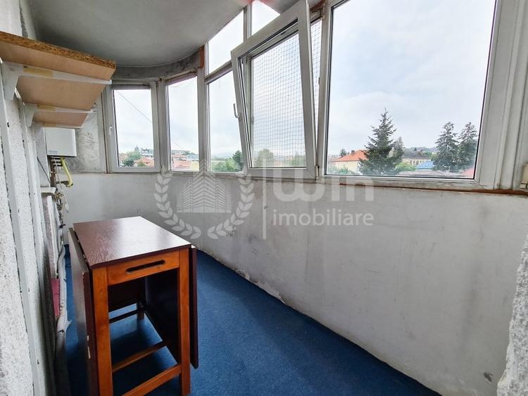 Apartament cu 4 camere decomandat, mobilat în Central