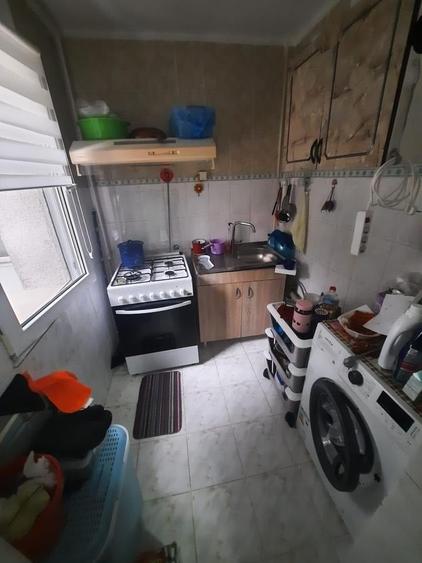 Apartament cu 3 camere nedecomandat, mobilat în Tătărași