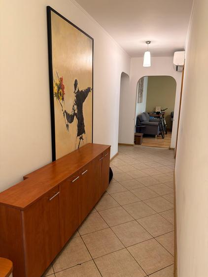 Apartament cu 4 camere decomandat în Sebastian