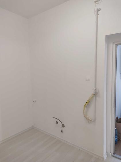 Apartament cu 2 camere semidecomandat în Bârzești