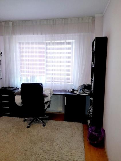 Apartament 2 camere decomandate zona semicentrala - 1