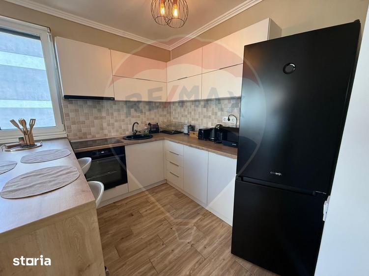 Apartament cu 2 camere, mobilat în Central