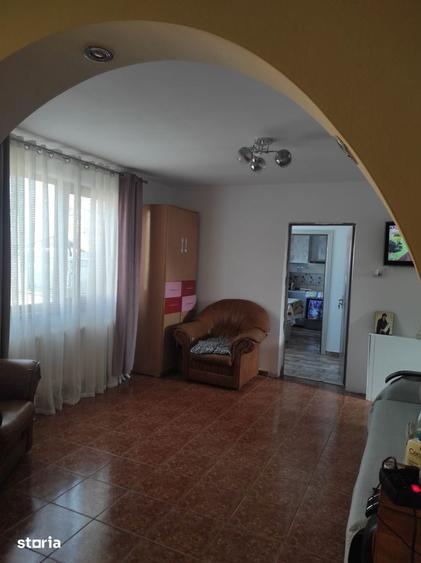 Casă cu 4 camere cu Teren 114 Mp în Exterior Vest