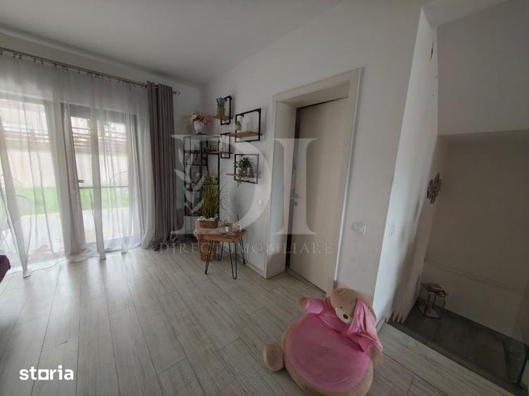 Duplex cu 4 camere cu Canalizare în Florești