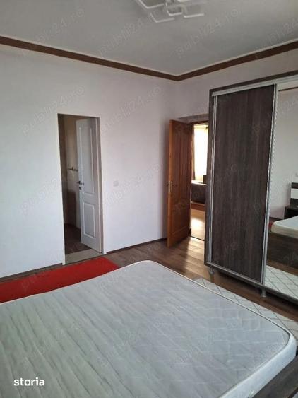 Apartament cu 3 camere decomandat, mobilat în Central