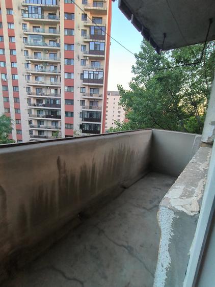 Garsonieră decomandată în Lujerului