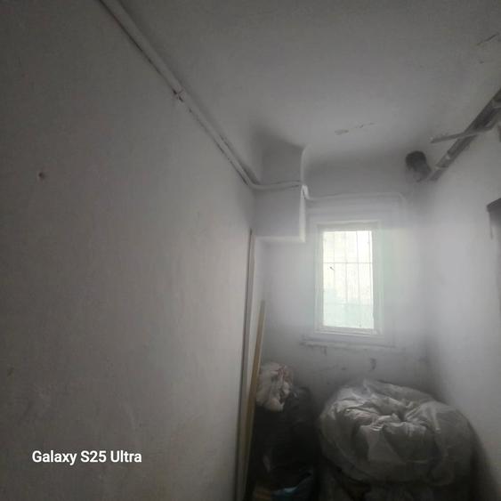 Apartament cu 3 camere decomandat în Polonă