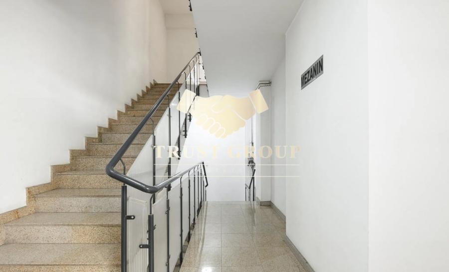 Apartament cu 3 camere semidecomandat, mobilat în Titulescu
