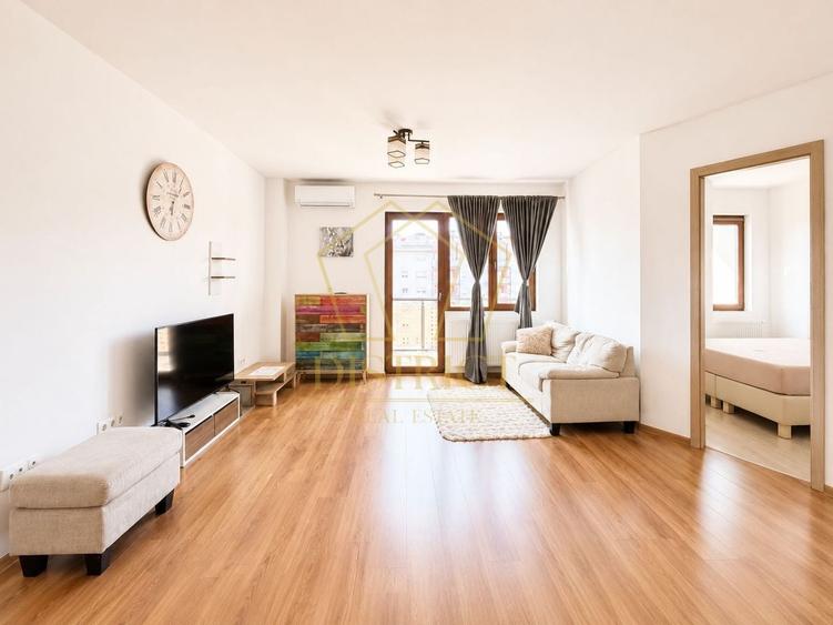 Apartament cu 2 camere semidecomandat, mobilat în Torontalului