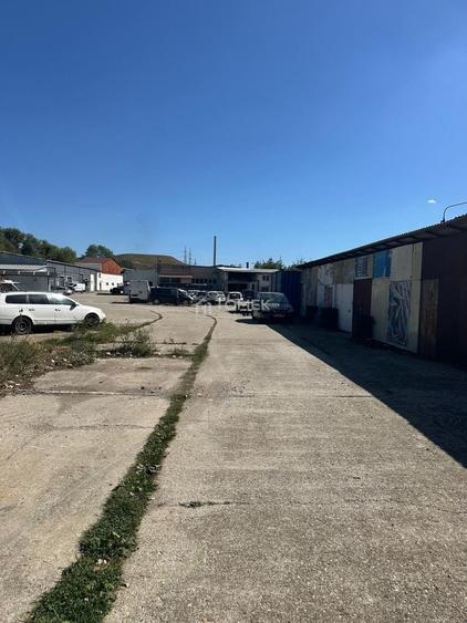 Teren Construcții intravilan de 10000 mp, în Tractorul