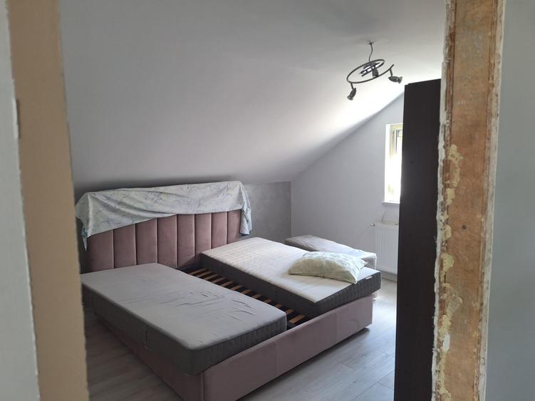 Casă individuală cu 7 camere cu Canalizare în Cumpăna