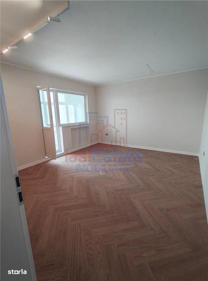 Apartament cu 4 camere decomandat în Copou