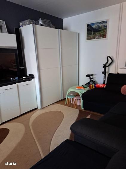 Apartament cu 3 camere în Decebal