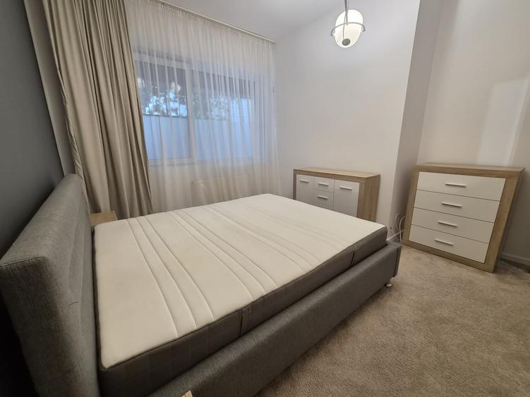 Apartament cu 3 camere în Iancu Nicolae
