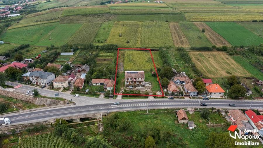 Casă cu 6 camere cu Teren 4987 Mp în Iclod
