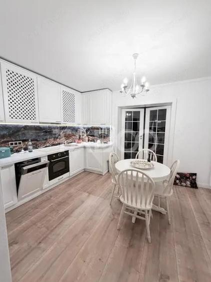 Casă cu 4 camere cu Teren 308 Mp în Central