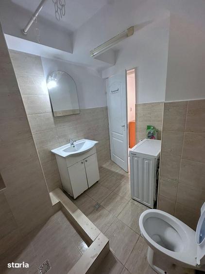 Garsonieră decomandată, mobilată în Central