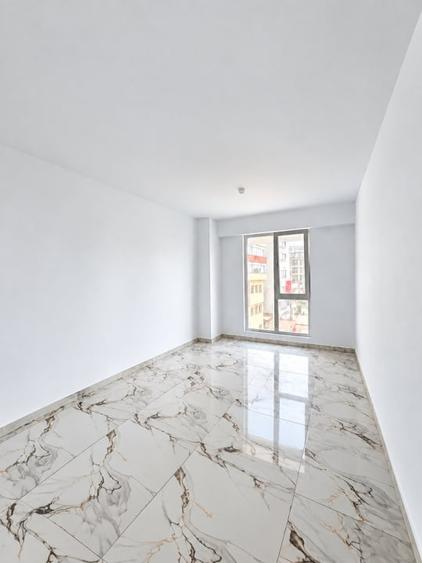 Apartament cu 3 camere decomandat în Calea Severinului