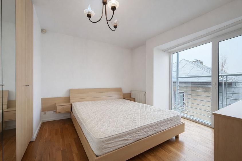 Apartament cu 3 camere decomandat, mobilat în Aviatorilor