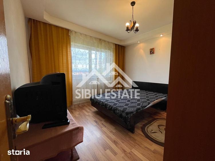 Apartament cu 2 camere decomandat în Vasile Aaron
